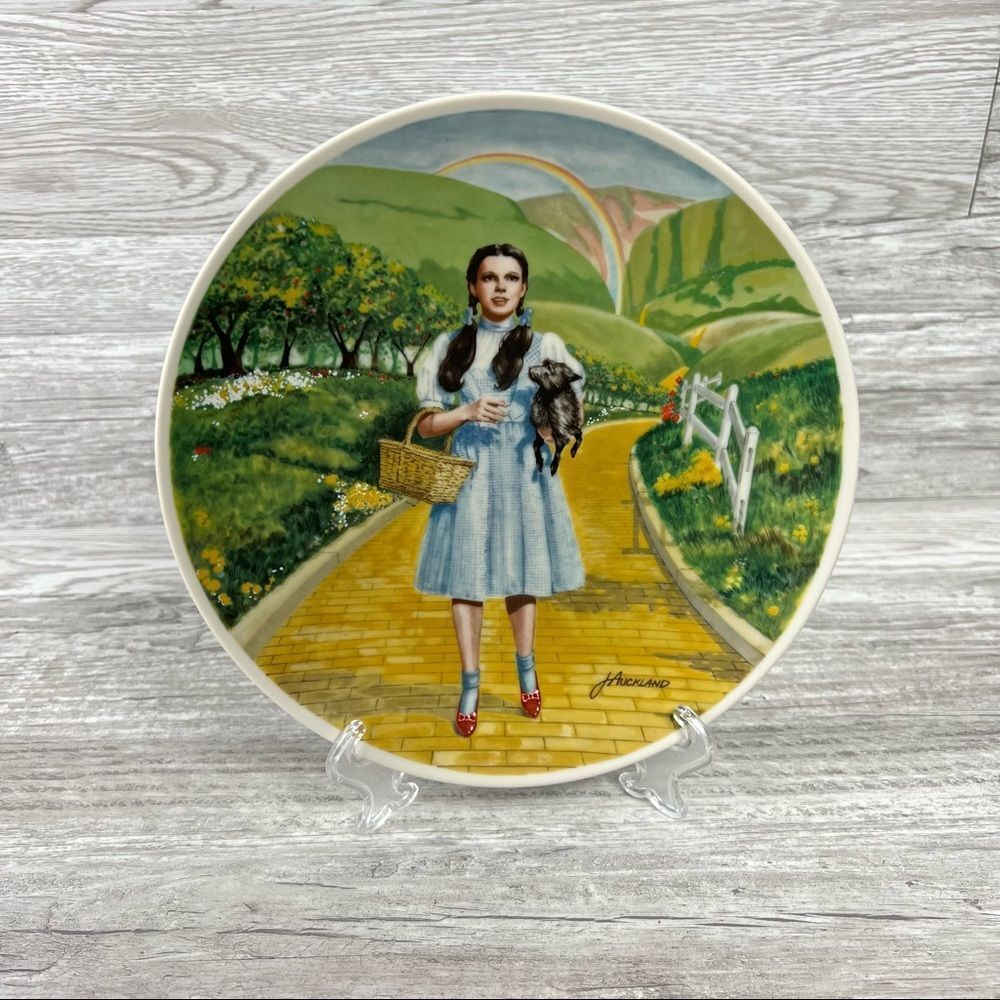 Wizard of Oz Over the Rainbow Dorthy Knowles Porcelain Plate Excellent Condition